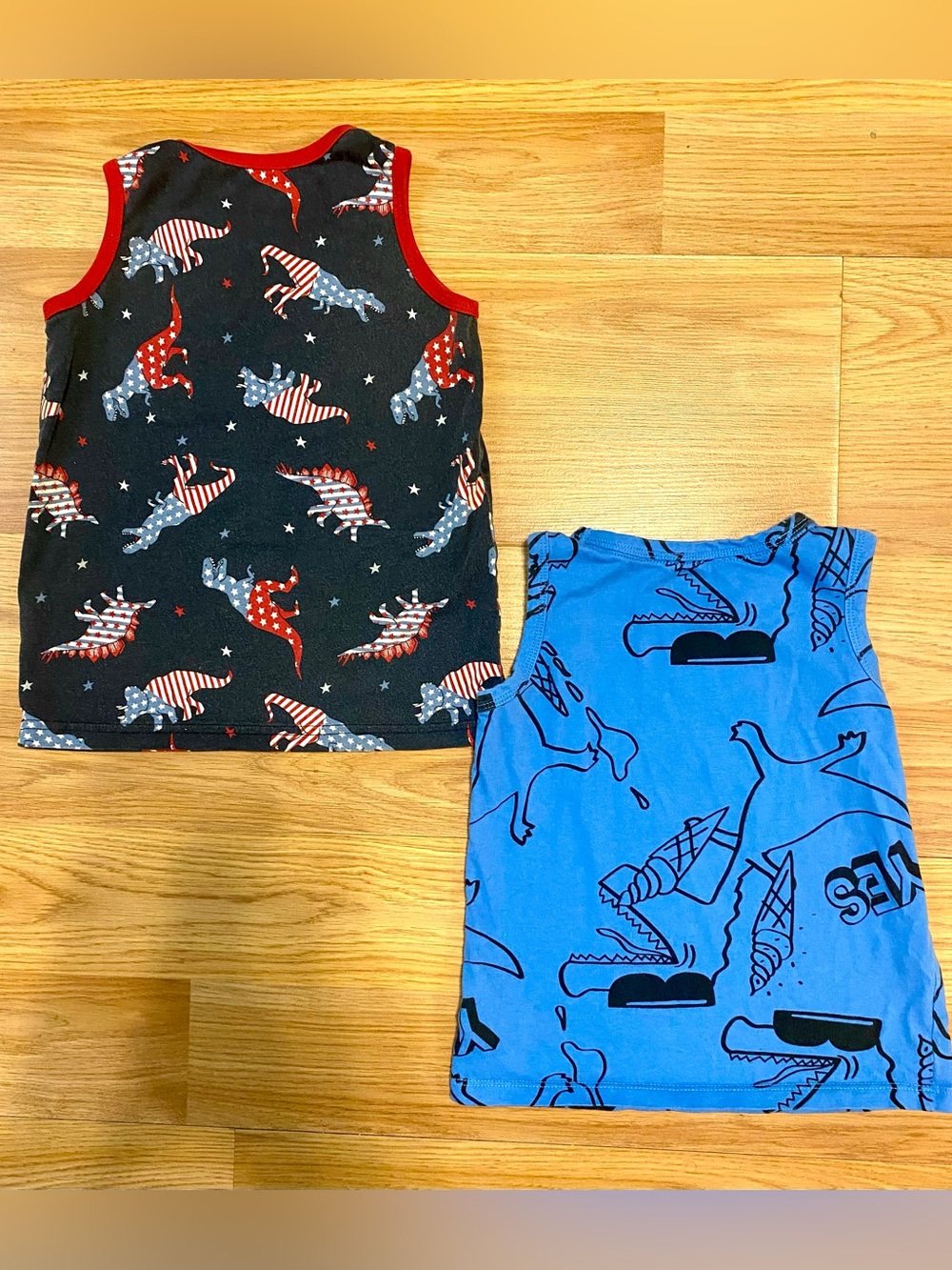 ⛱️4T BOYS TANK TOPS BUNDLE OF 4! SUMMER SHIRTS SLEEVELESS GRAPHIC TANKS July 4th - Picture 8 of 10